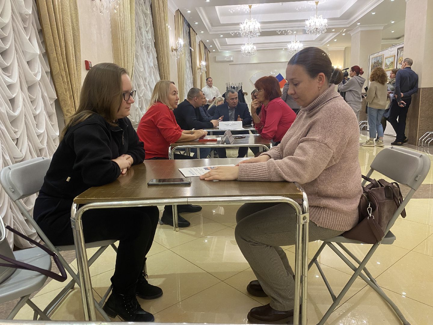 выездная администрация, встреча с жителями, власиха ЖКХ, капремонт домов власиха, Собрание собственников,вертикалка, вертикальное видео,