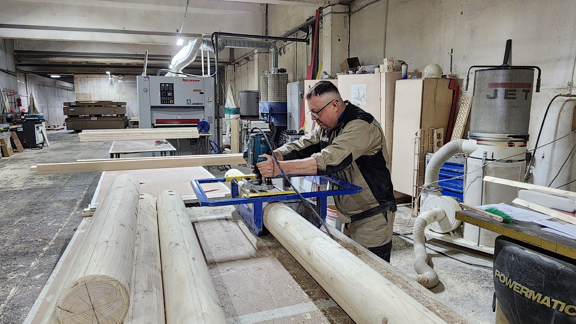 Солнечногорск, вертикалки, экономика, мебельное производство, деревня Кривцово,