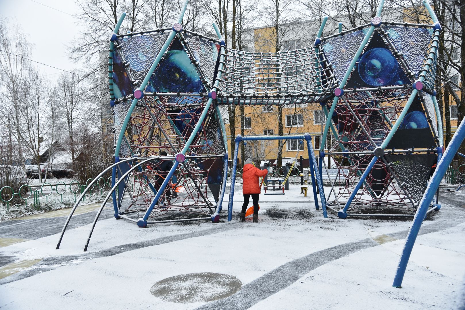 лотошино, благоустройство, уборка снега, очистка дворов, вертикалки,