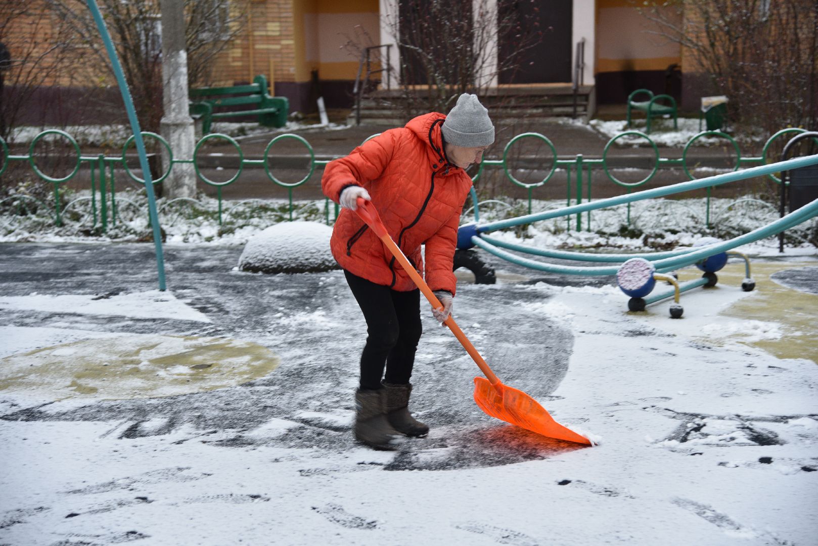 лотошино, благоустройство, уборка снега, очистка дворов, вертикалки,