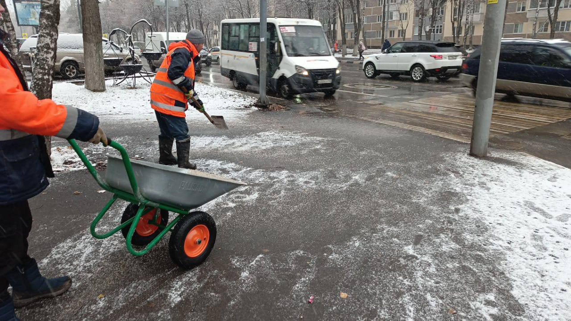 вертикалки, пушкино, уборка снега, коммунальная техника, коммунальная служба,
