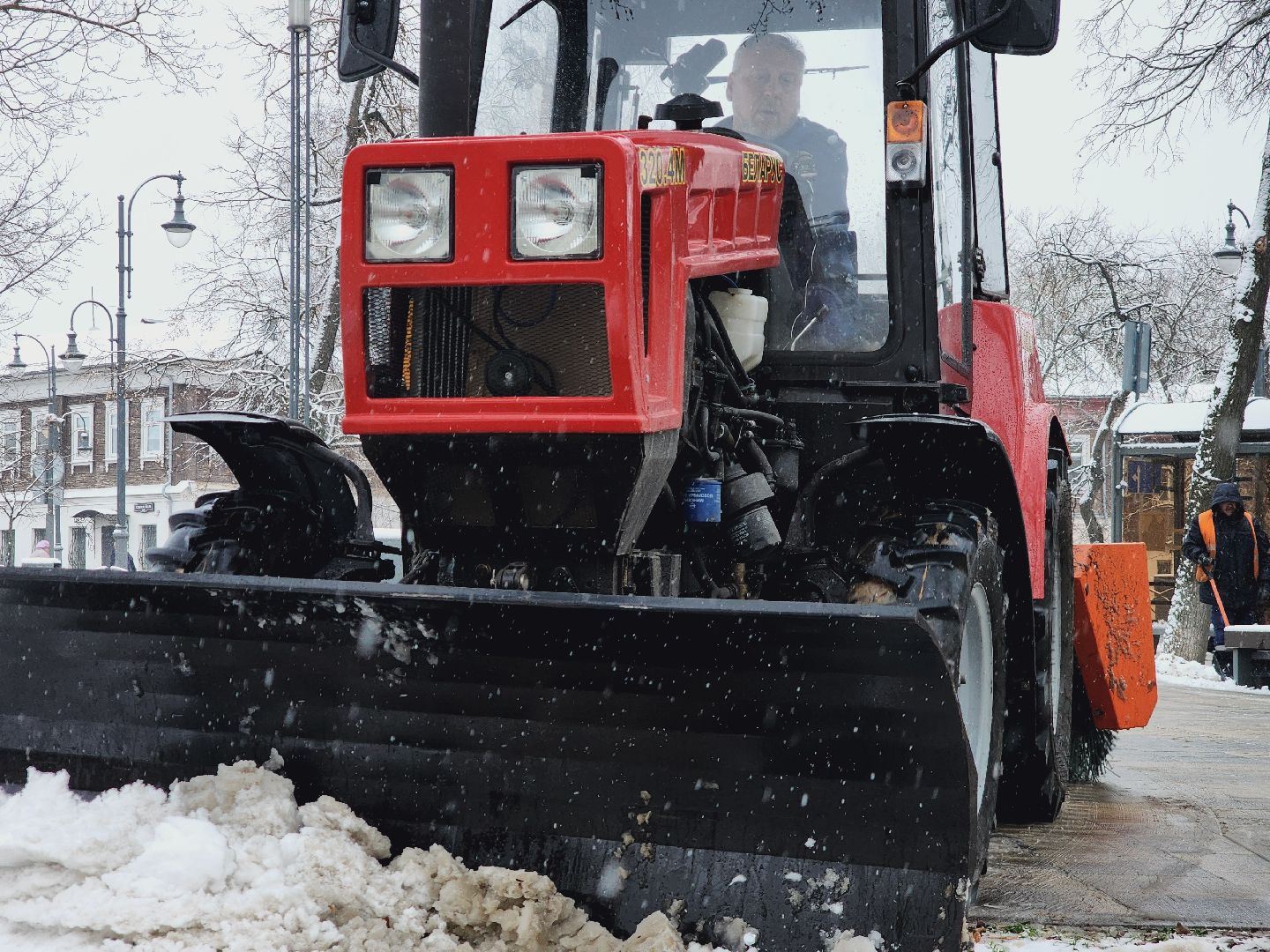 Егорьевск, Подмосковье, Московская область, снег, благоустройство, уборка снега, комунальная техника,вертикалка, вертикальное видео,