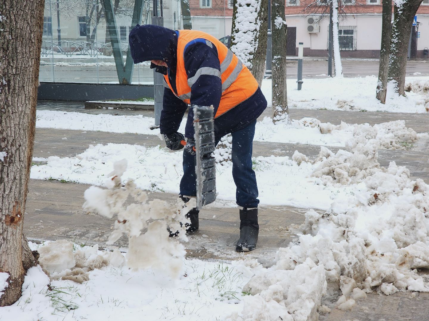 Егорьевск, Подмосковье, Московская область, снег, благоустройство, уборка снега, комунальная техника,вертикалка, вертикальное видео,