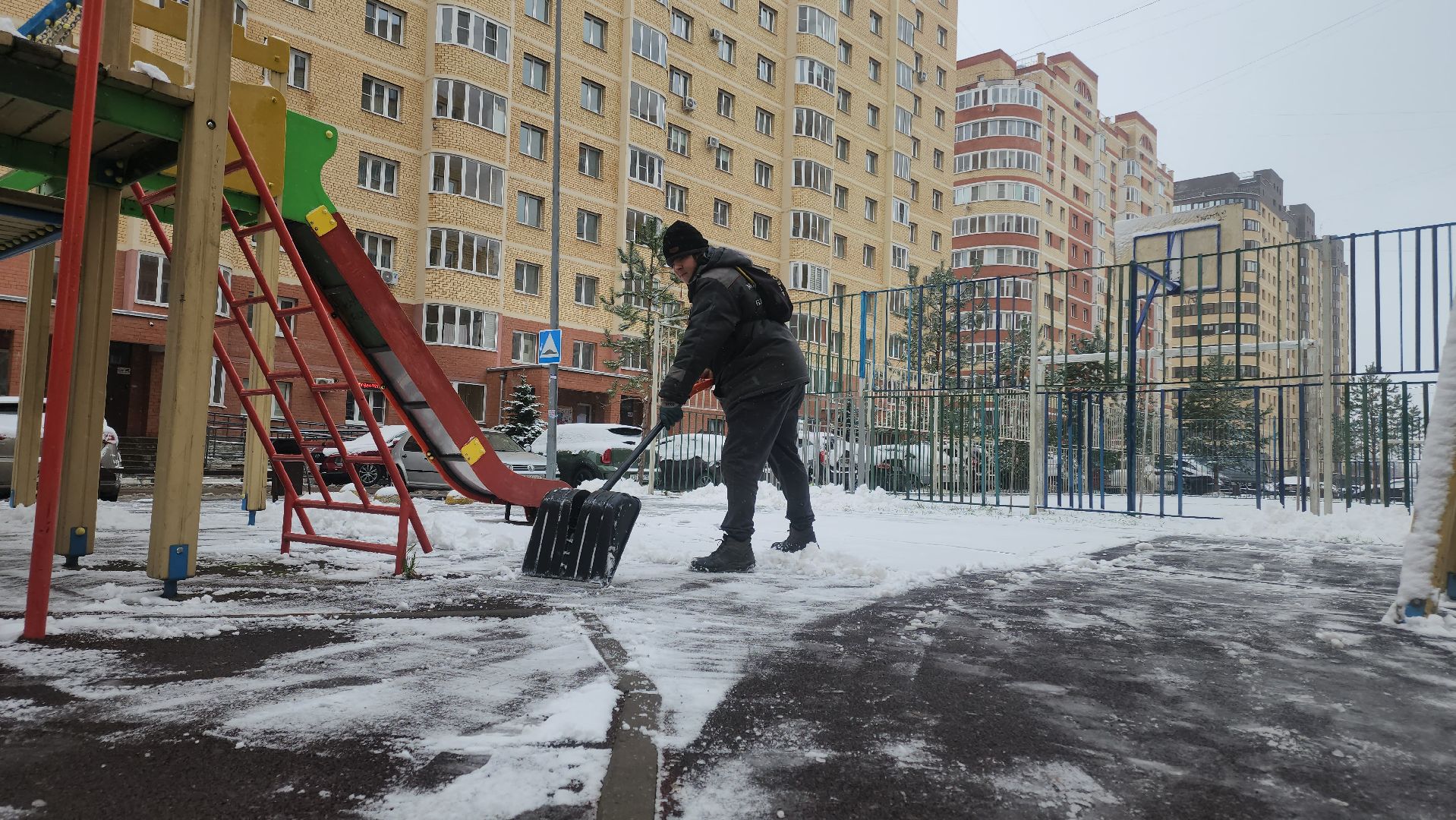 Егорьевск, Подмосковье, Московская область, снег, благоустройство, уборка снега, комунальная техника,вертикалка, вертикальное видео,