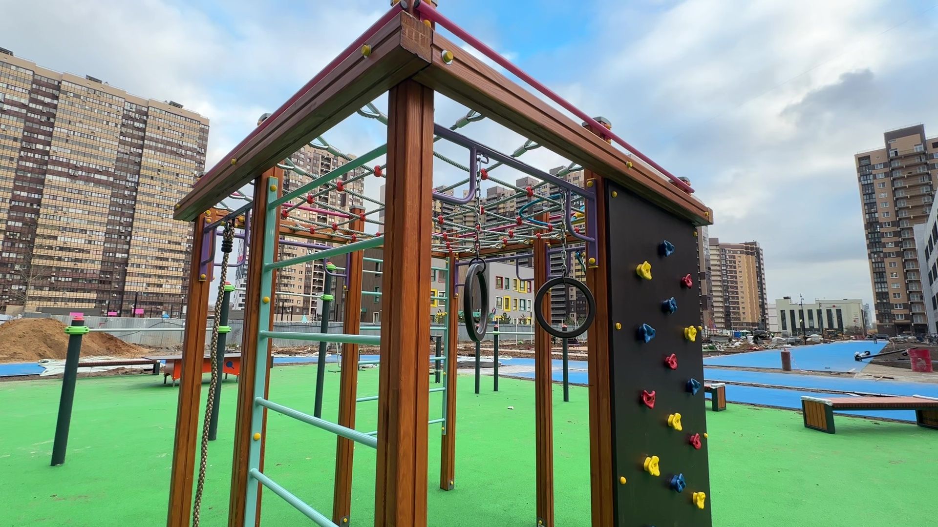 Реутов, вертикалки, строительство, образование, школа на 1100 мест, образовательный комплекс, стадион, внутренний двор, коворкинг,