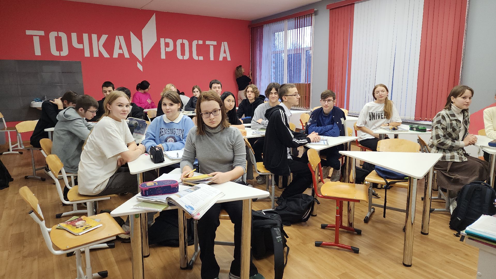 вертикалки, пушкино, школа, образовательный центр, цифровые технологии, точка роста, учителя, школьники,биология,