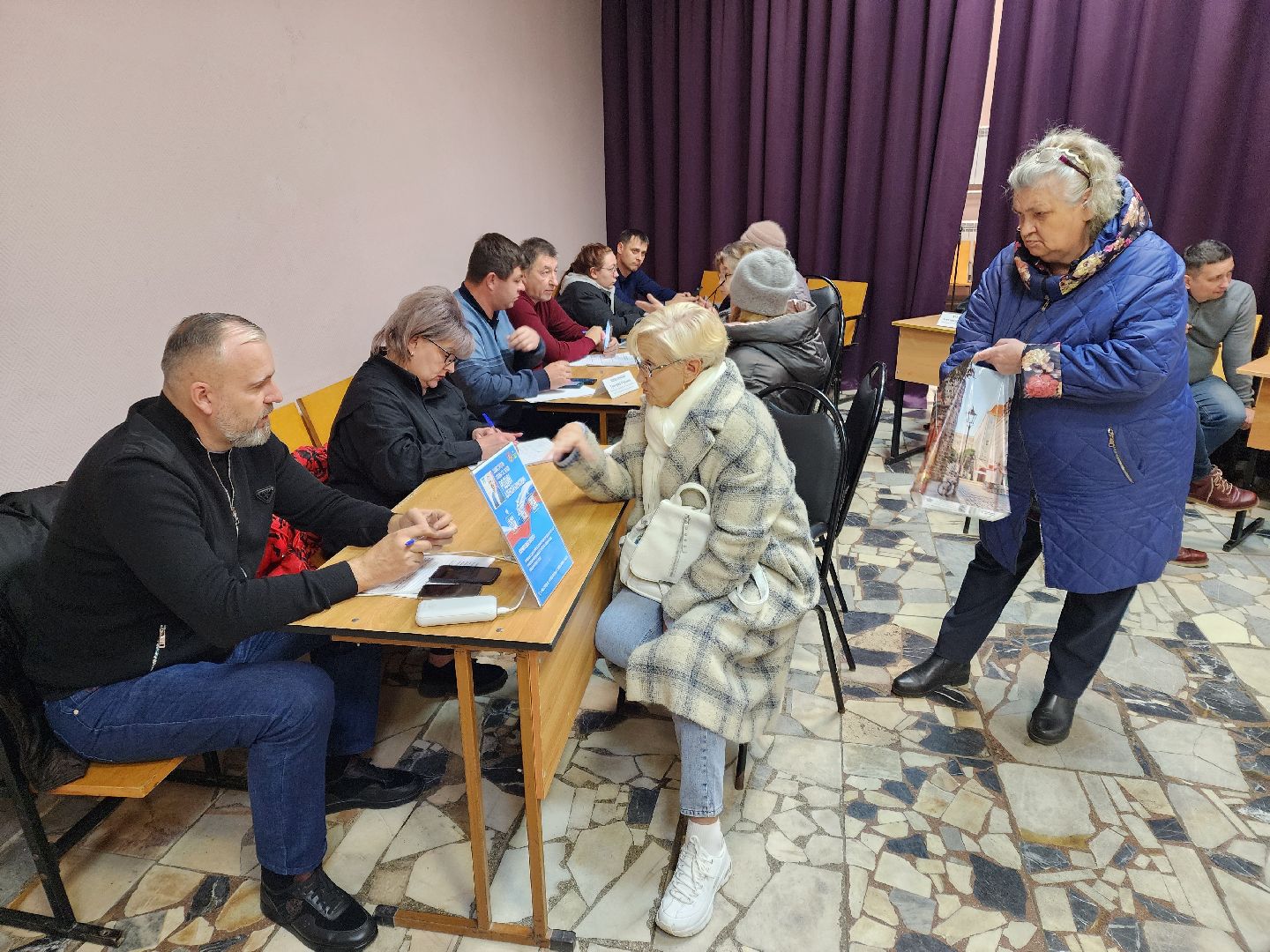 Чехов, выездная администрация, встреча с жителями, обращения граждан, транспортное сообщение, автобус 423, восстановить маршрут автобуса,