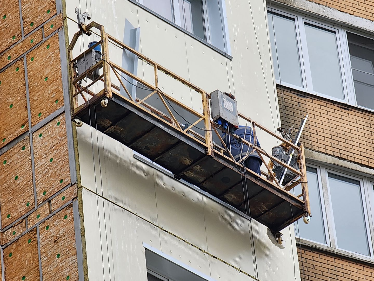Чехов, улица Дружбы, жилой комплекс Посейдон, капитальный ремонт фасада, реконструкция фасада, утепление, гидроизоляция, теплоизоляция, фонд капитального ремонта мо, вертикалки,