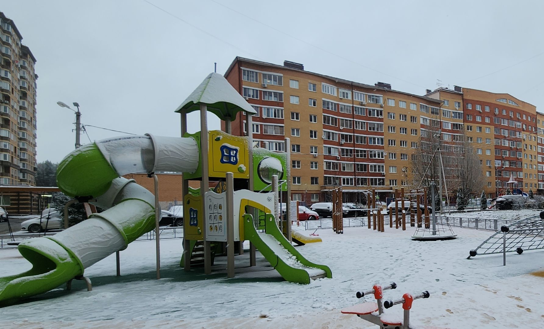 Звенигород, благоустойство, снег и наледь, вертикалка, вертикальное видео,