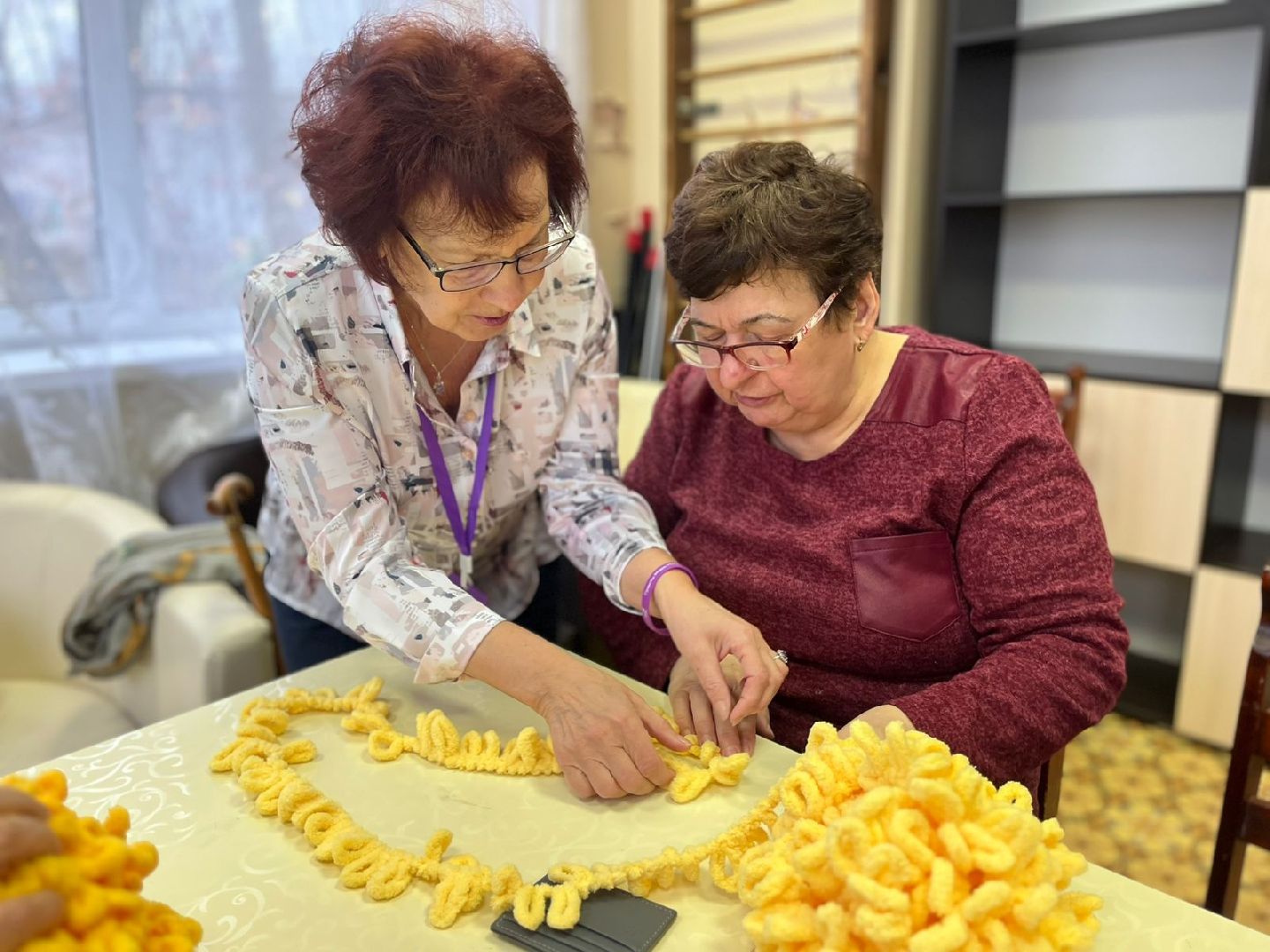 вертикалки, центр социального обслуживания, недоношенные дети, младенцы, перинатальный центр, помощь детям, вязание для недоношенных,