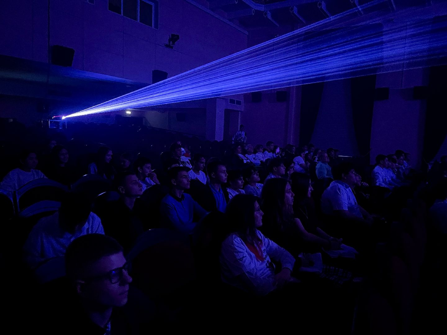 вертикальное видео, вертикалка, окна победы, лазерное шоу, волонтеры подмосковья,наро-фоминский городской округ,