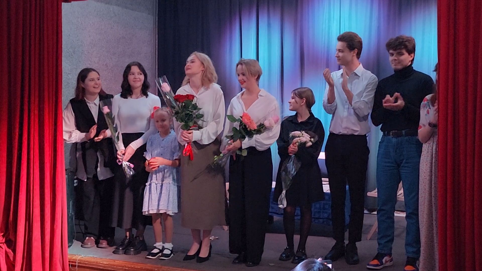 Бронницы, Литературный клуб Свет, Молодежный центр алиби, Премьера спектакля поэтессы, Молодежь Бронниц,