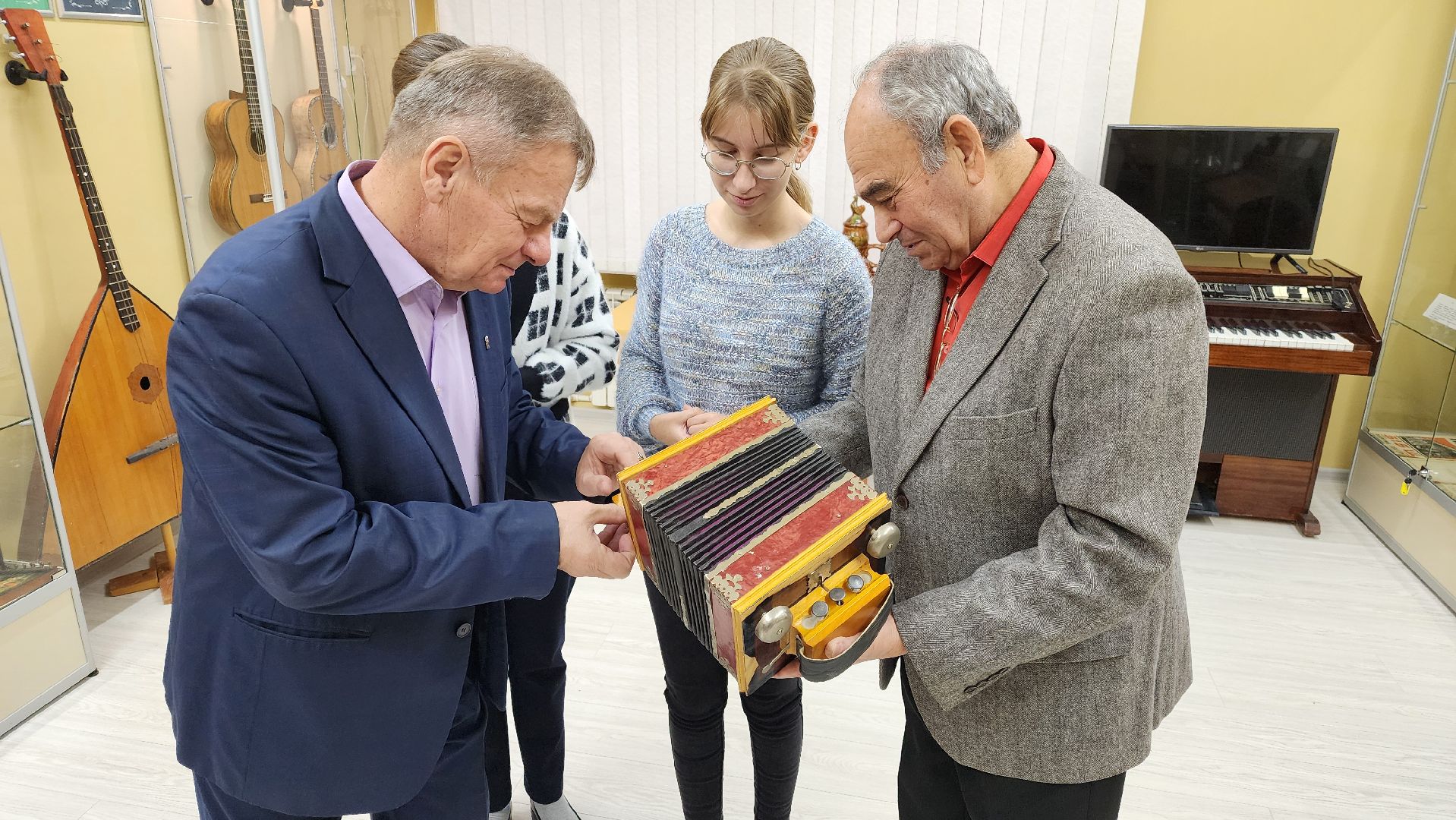 саратовская гармонь, дши, музей музыкальной школы, протвино, культура,