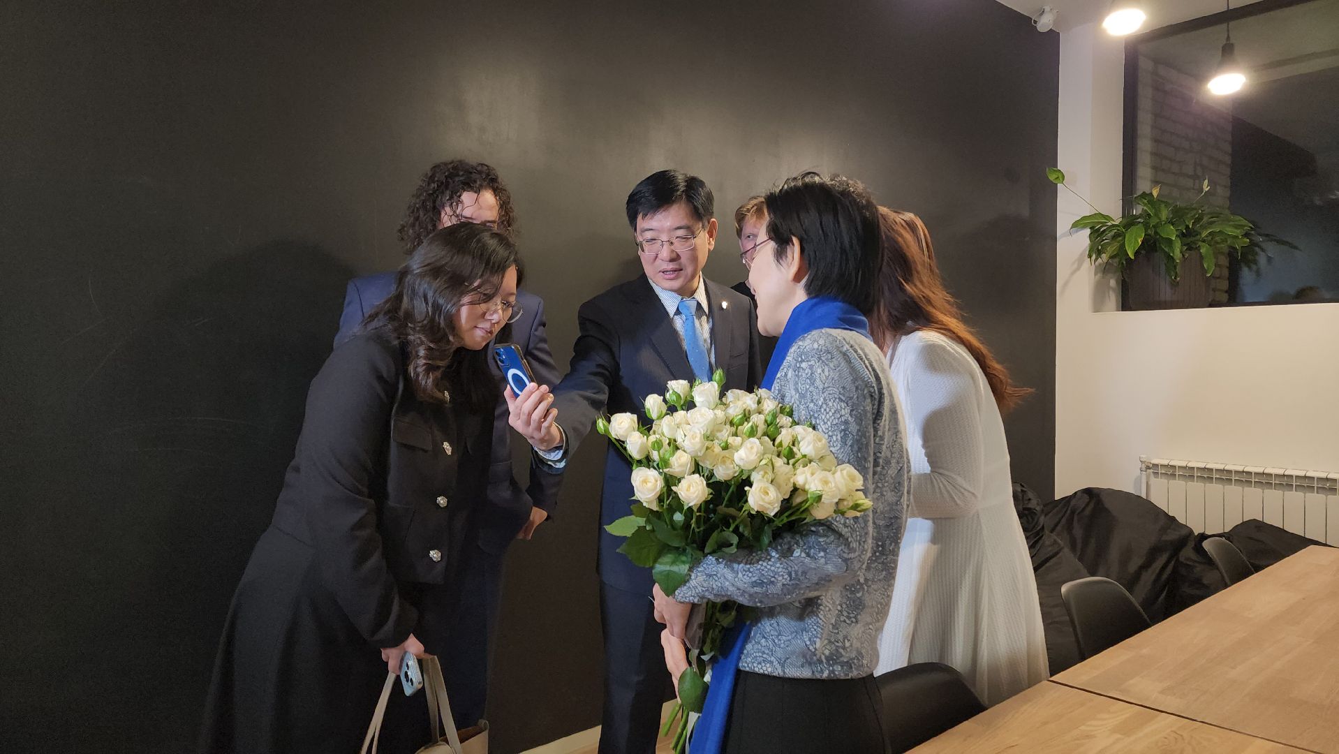 Черноголовка, Посольство Китая, Наука и искусство,