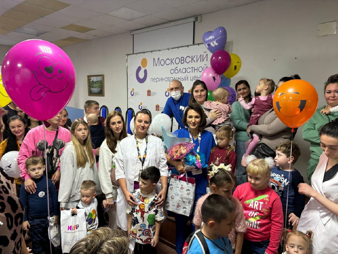 день недоношенного ребенка, московский областной перинатальный центр, роддом, дети, ребенок, недоношенные дети,