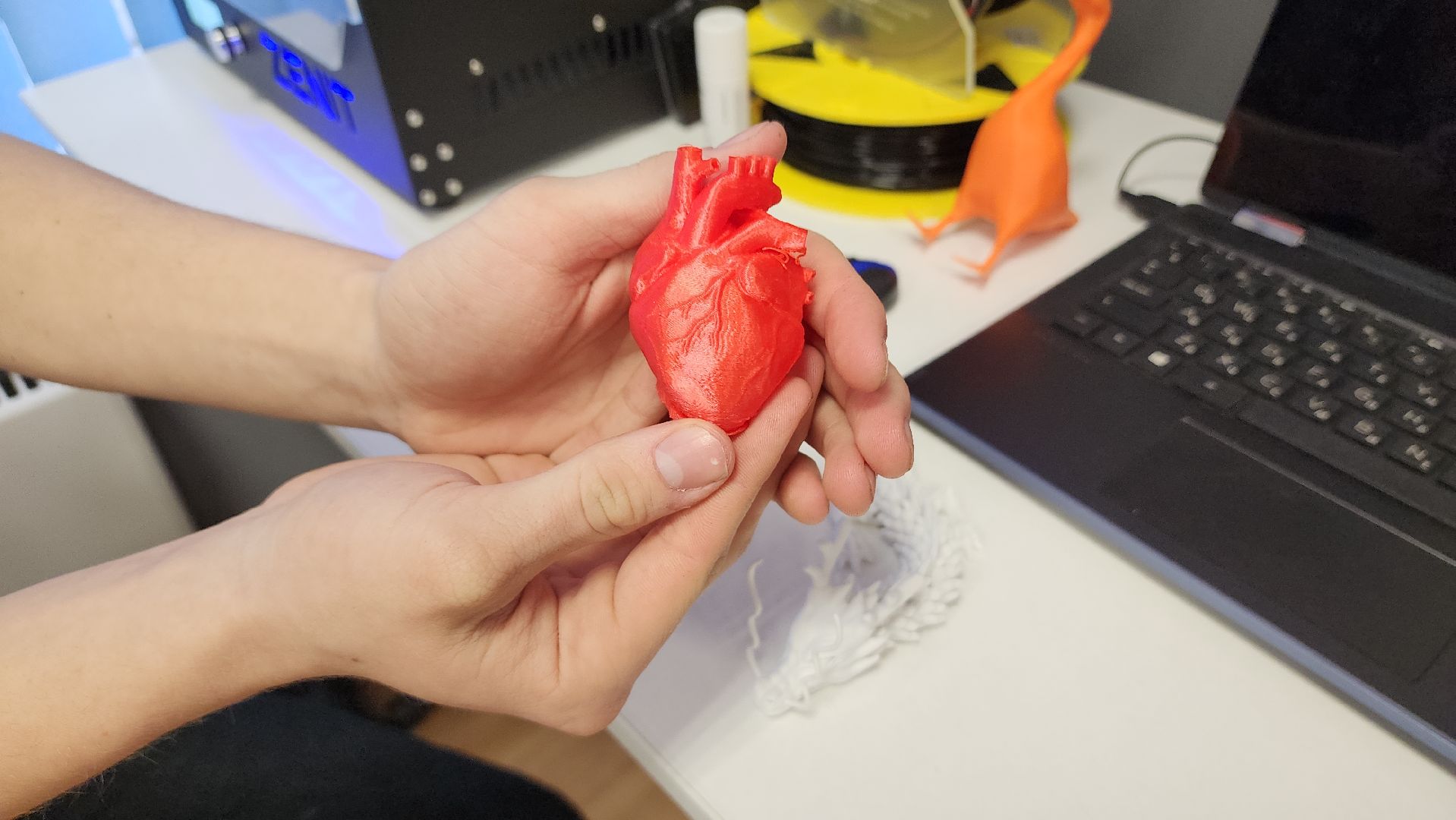 вертикалки, поселок, образовательный центр, цифровое образование, цифровые технологии, точка роста, школьники, принтер, моделирование, виртуальная реальность,