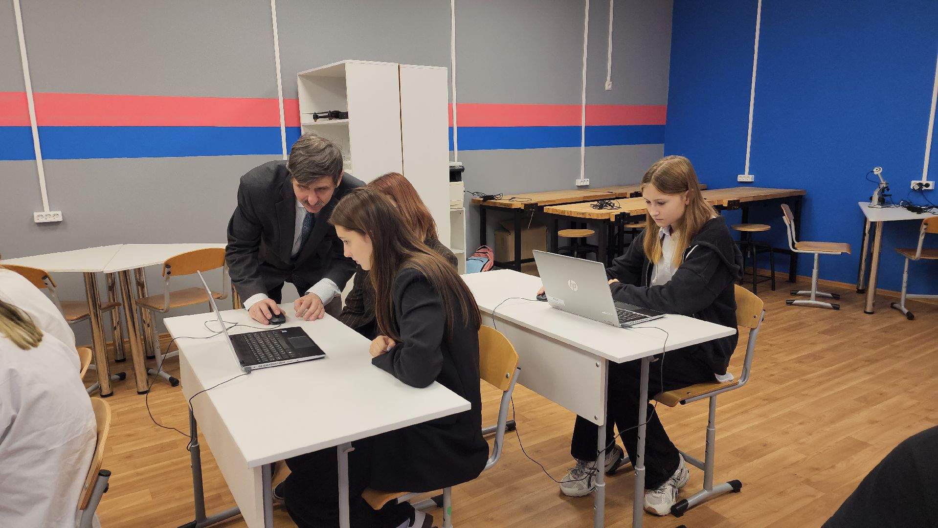 вертикалки, поселок, образовательный центр, цифровое образование, цифровые технологии, точка роста, школьники, принтер, моделирование, виртуальная реальность,