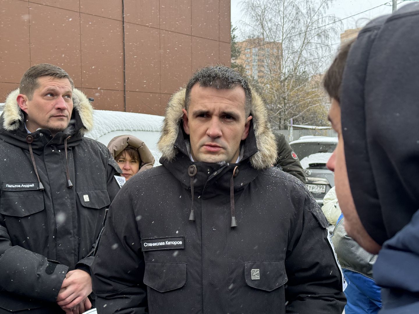 вертикалки, ремонт фасада дома, жк зеленые аллеи, устранение дефектов, Компания Самолет, глава муниципалитета,