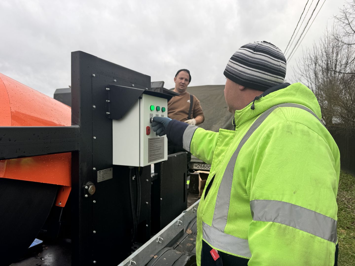 шаховская, горячий асфальт, коммунальные службы, вертикалки,