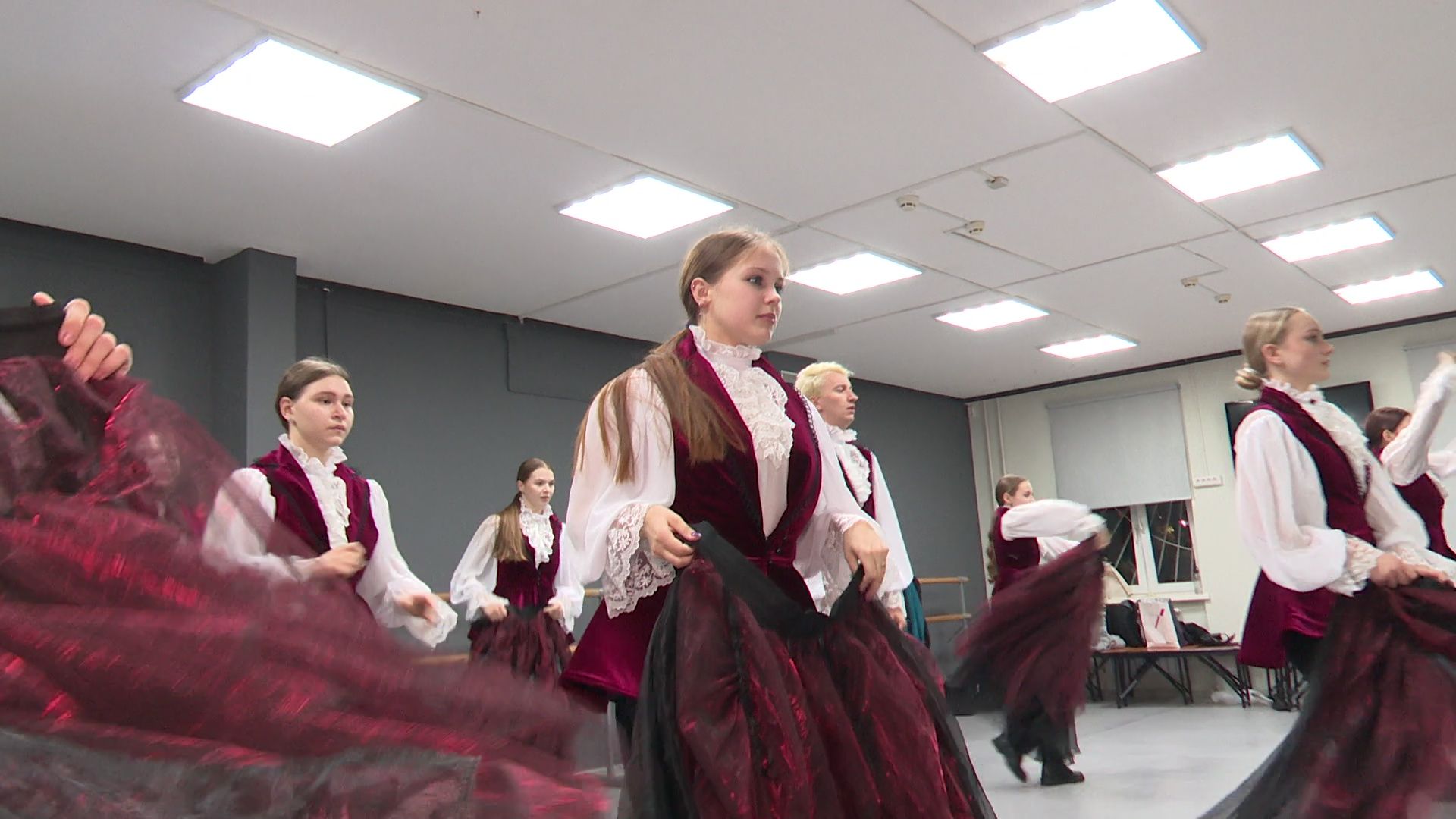 Реутов, вертикалки, культура, танцы, G-dance studio, бал у сатаны, мастер и маргарита, булгаков,