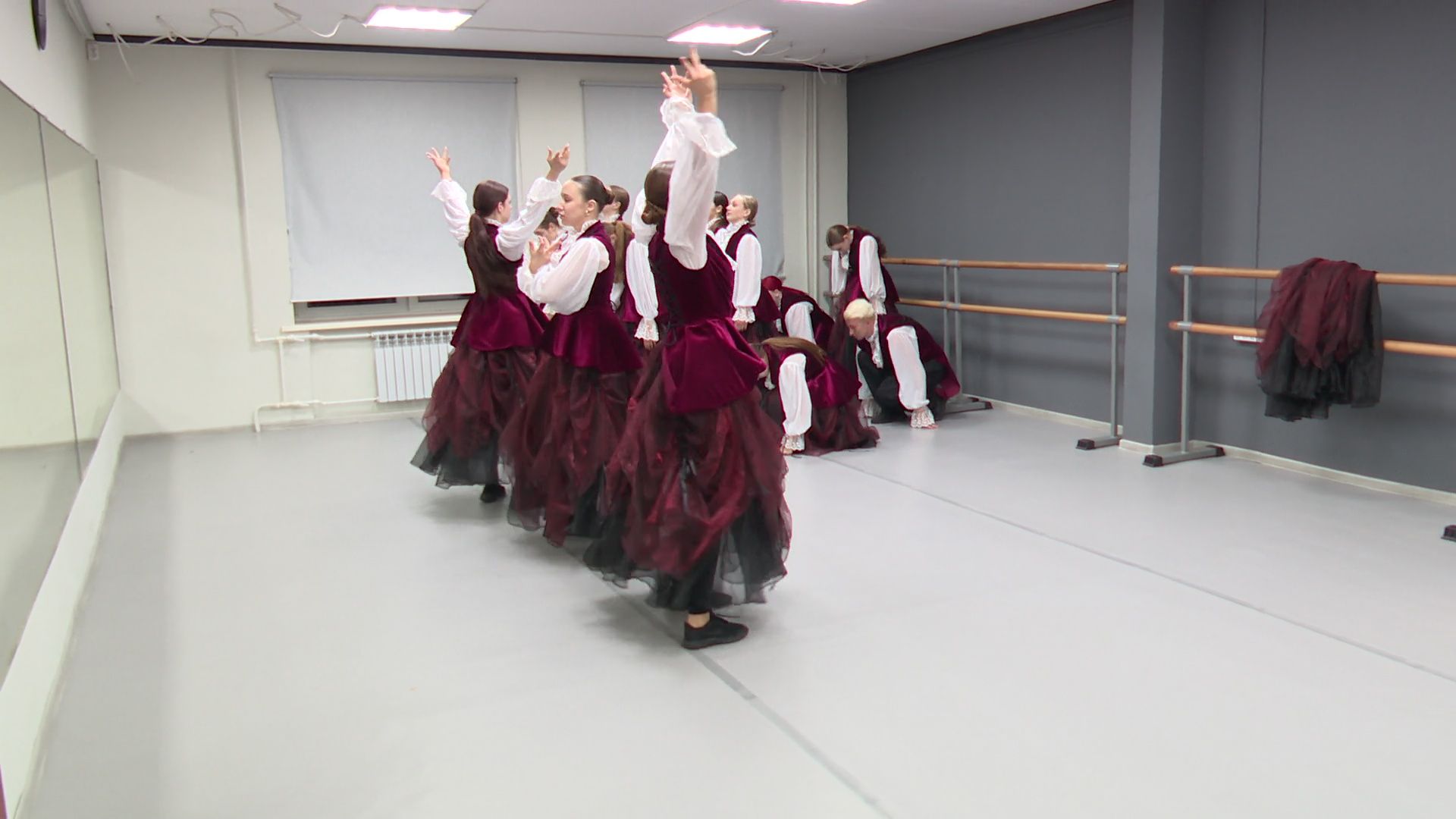 Реутов, вертикалки, культура, танцы, G-dance studio, бал у сатаны, мастер и маргарита, булгаков,