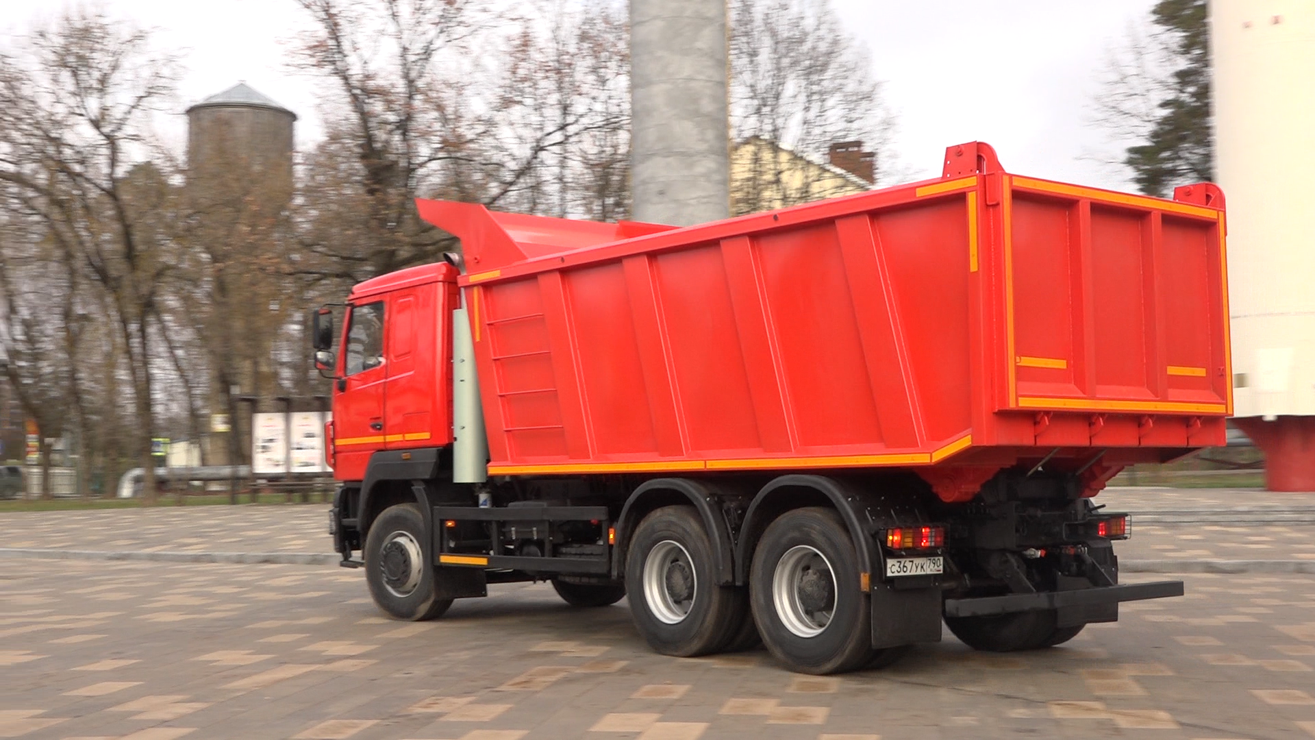 министерство чистоты, новый МАЗ, Власиха уборка улиц,МБУ ЖКХ и благоустройство, ключи от нового грузовика,вертикалка, вертикальное видео,