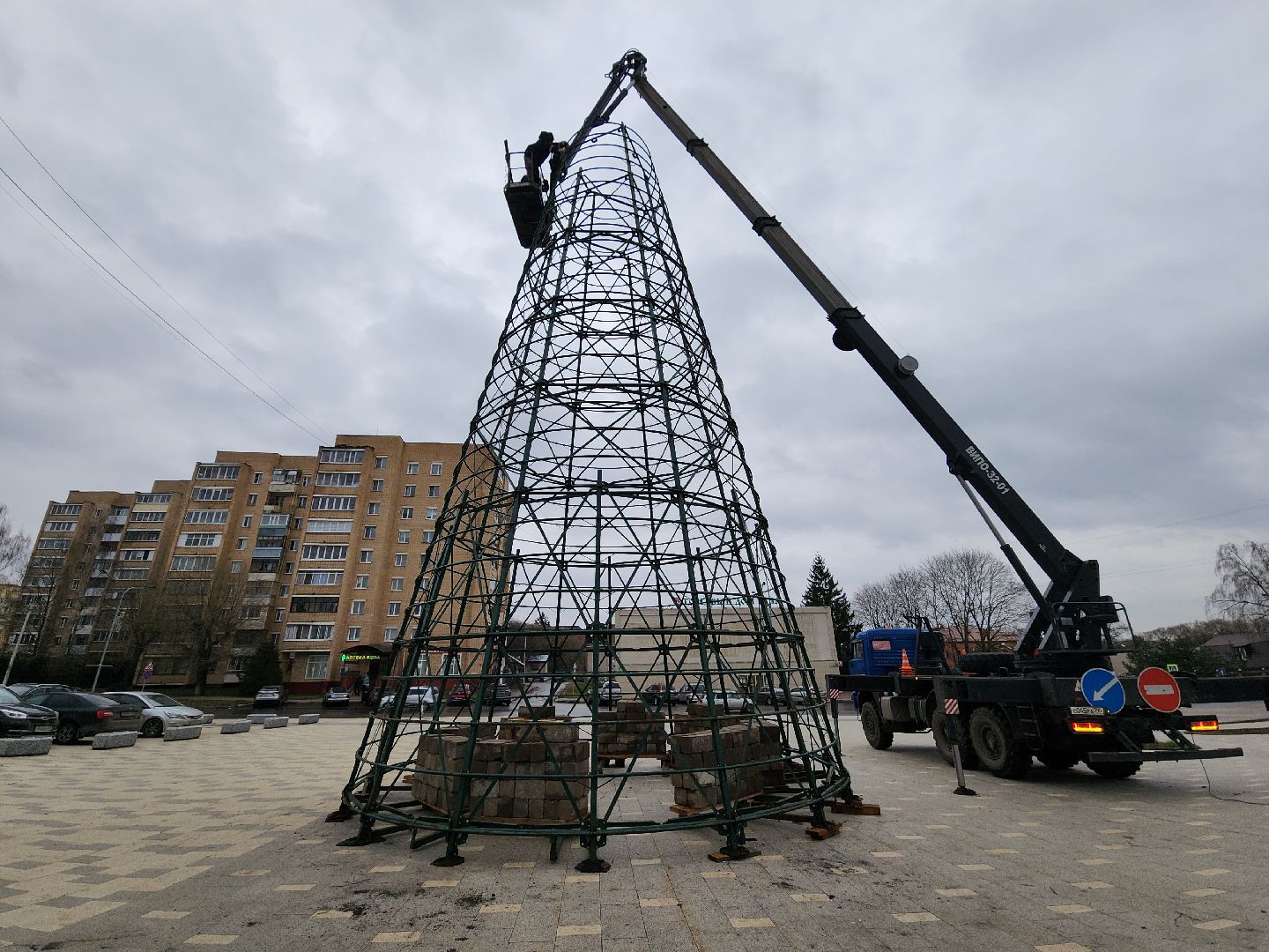 новогодняя елка, новогодняя ель, руза, рузский городской округ, новый год, новогоднее настроение, московская область, вертикалки,