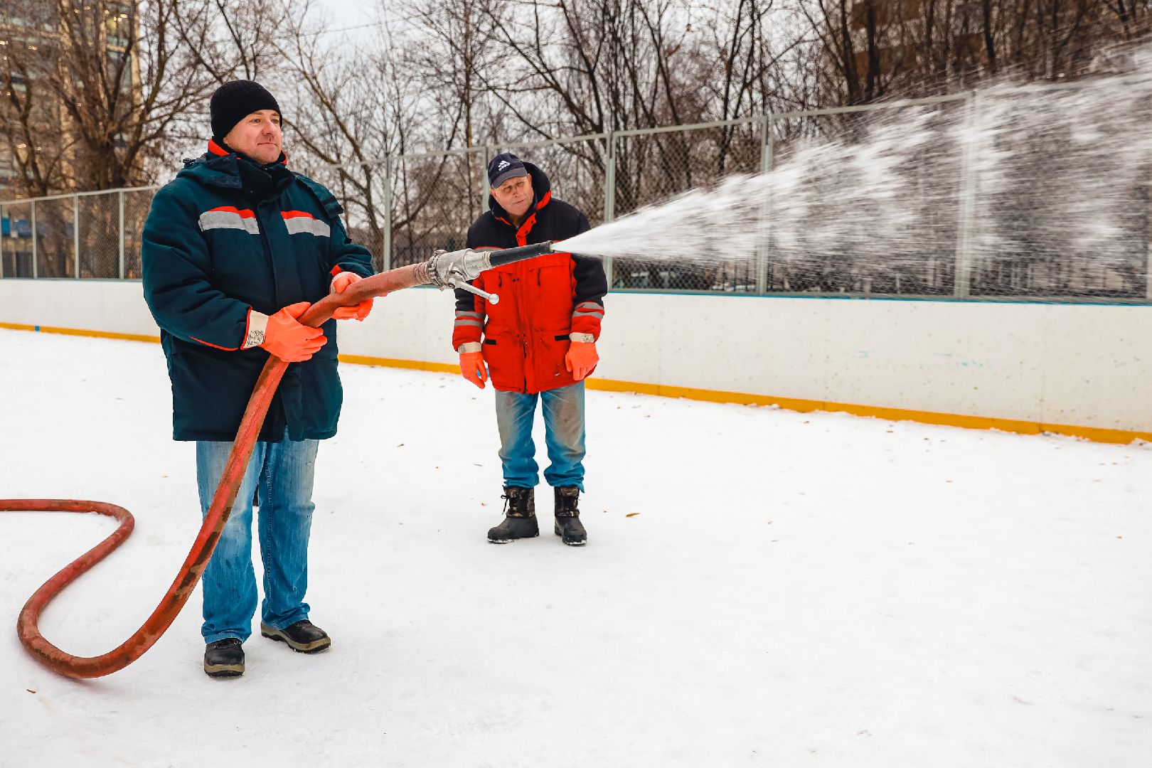 спорт, каток, массовое катание, зима, снег, вертикалки,