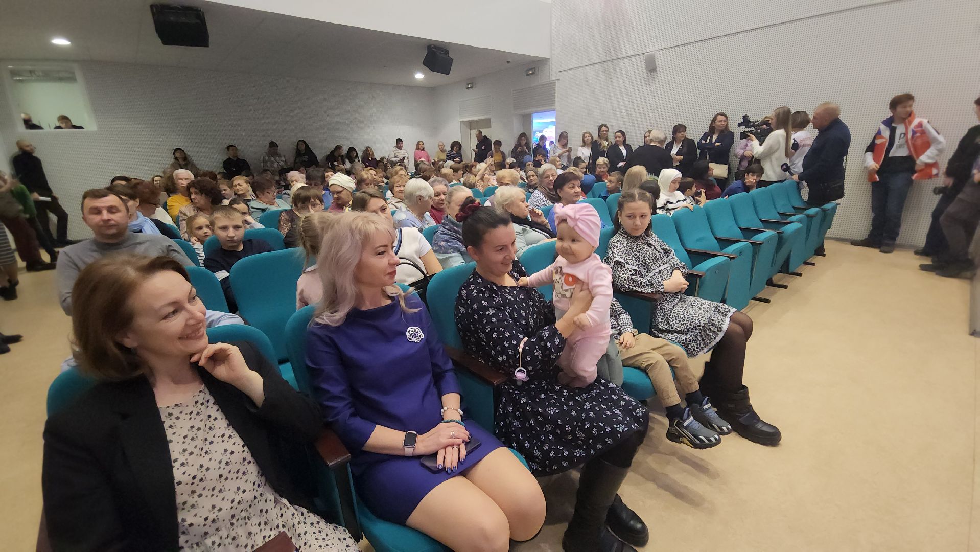 люберцы, многодетная мама, участник сво, глава городского округа люберцы владимир волков, вертикалка,