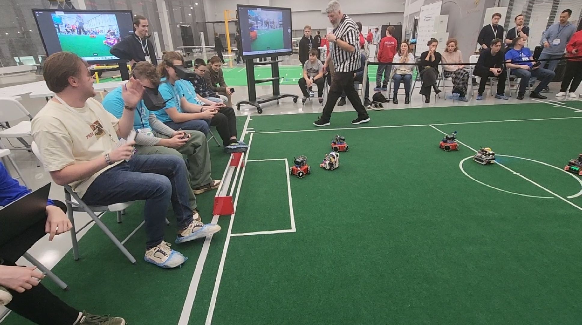 долгопрудный, технопарк физтех-лицея, робототехника, FPV-футбол, VR-очки,