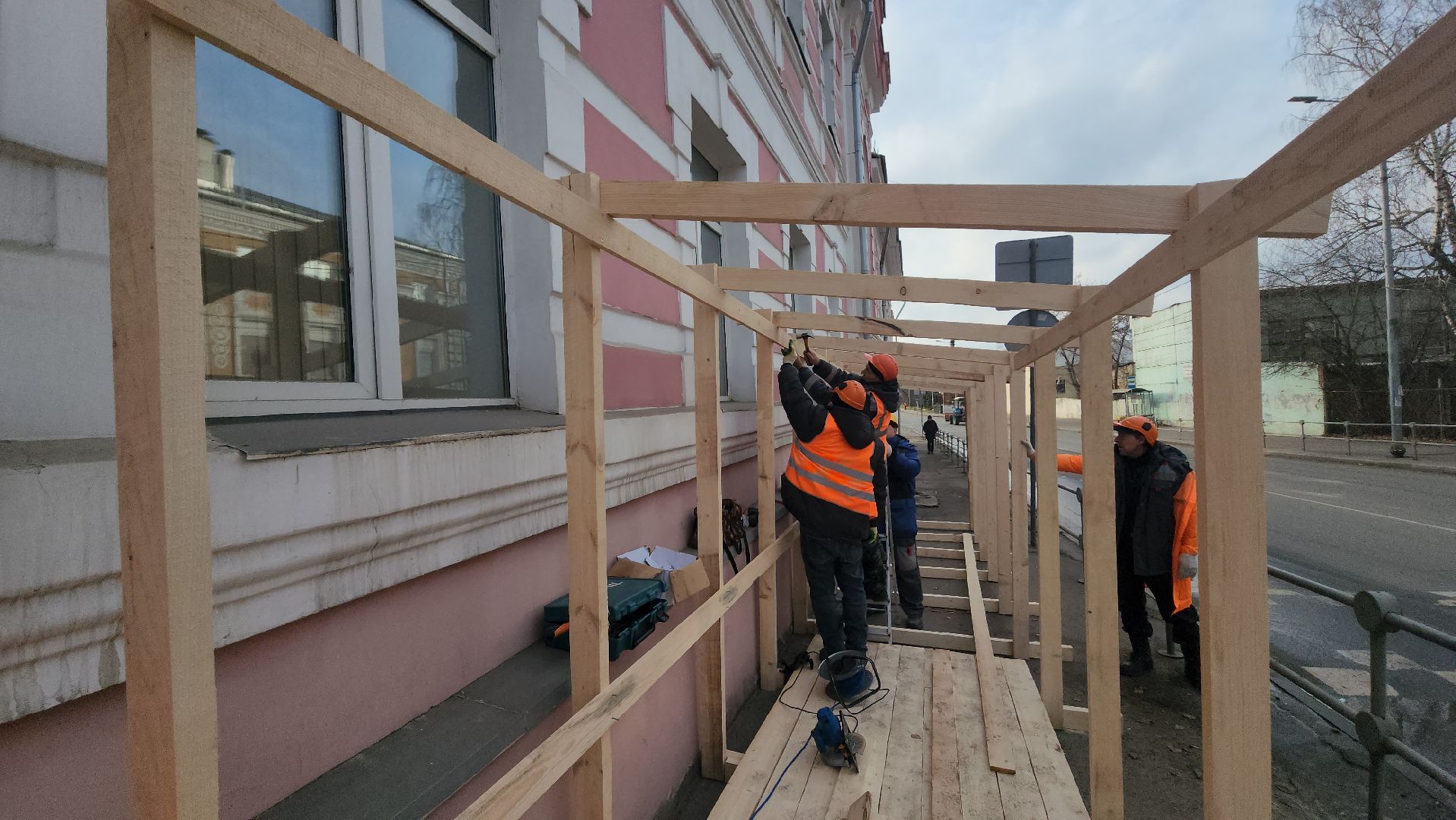 серпухов, жкх, защитный навес, плотники, школа 8, улица свердлова, вертикалки,