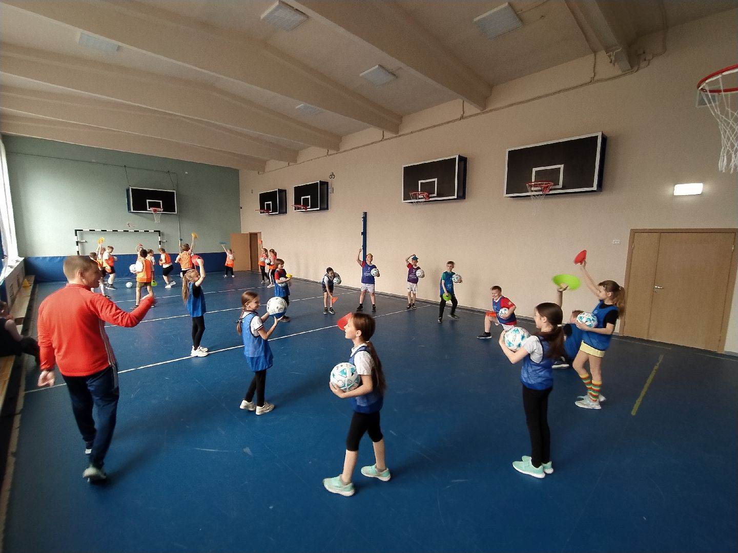 Спорт, футбол, инвентарь, мяч, школа