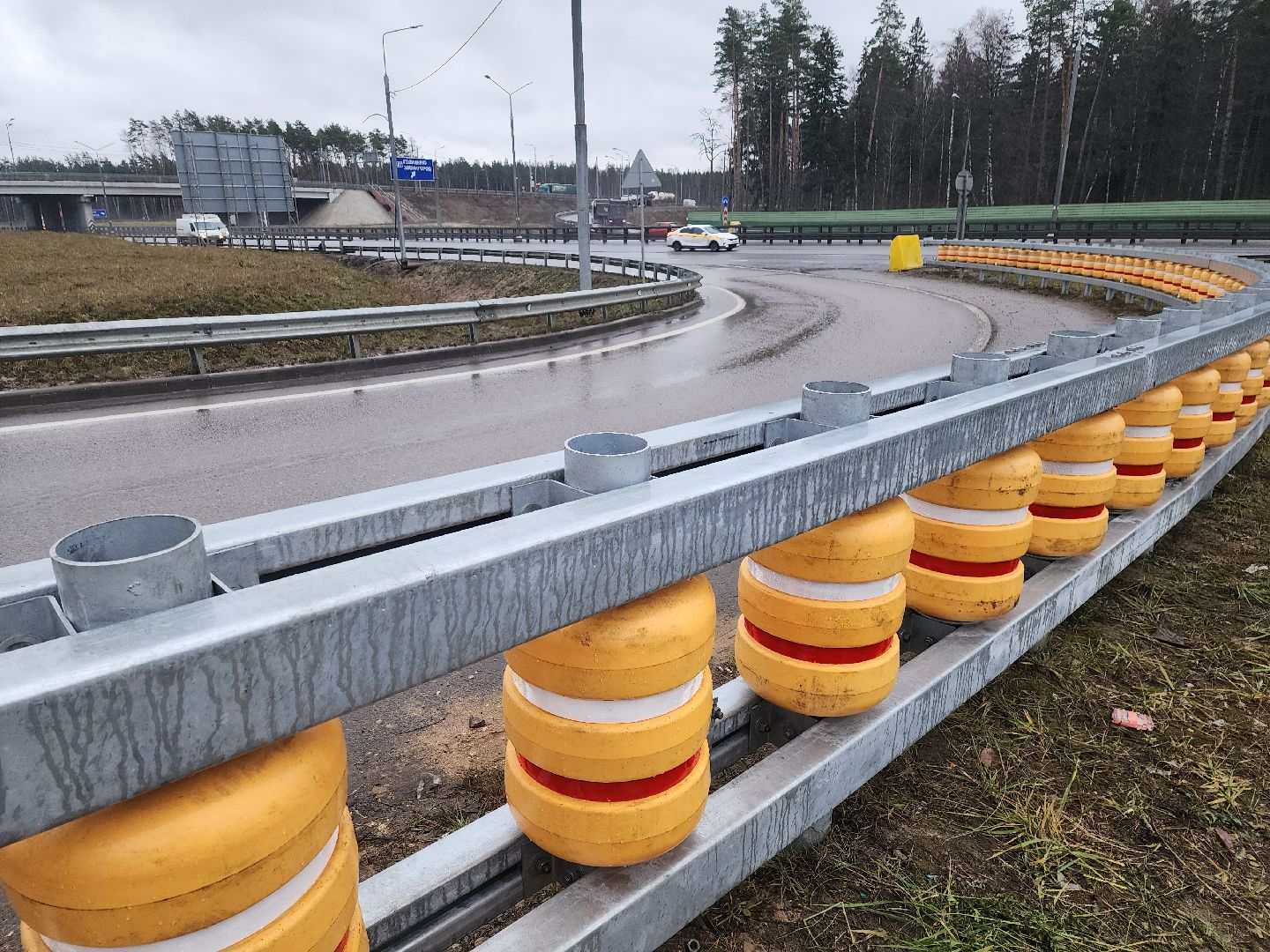 одинцово, цкад, минское шоссе, ограждение, инновации, эксперимент, вертикальное видео, вертикалка, автодор, дороги,