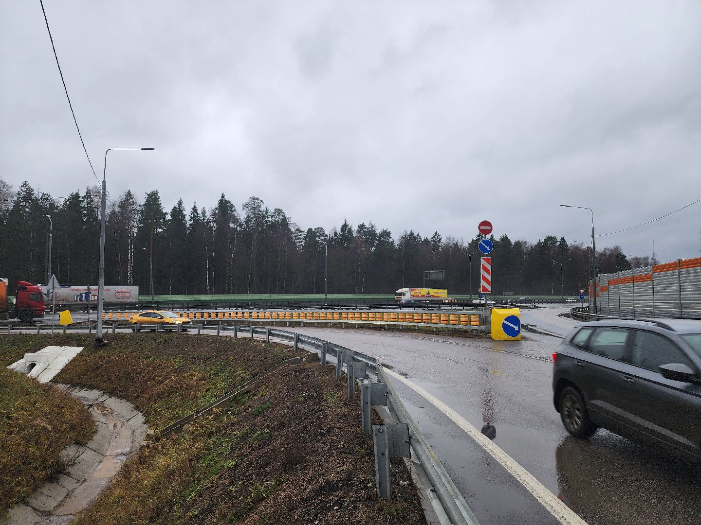 одинцово, цкад, минское шоссе, ограждение, инновации, эксперимент, вертикальное видео, вертикалка, автодор, дороги,