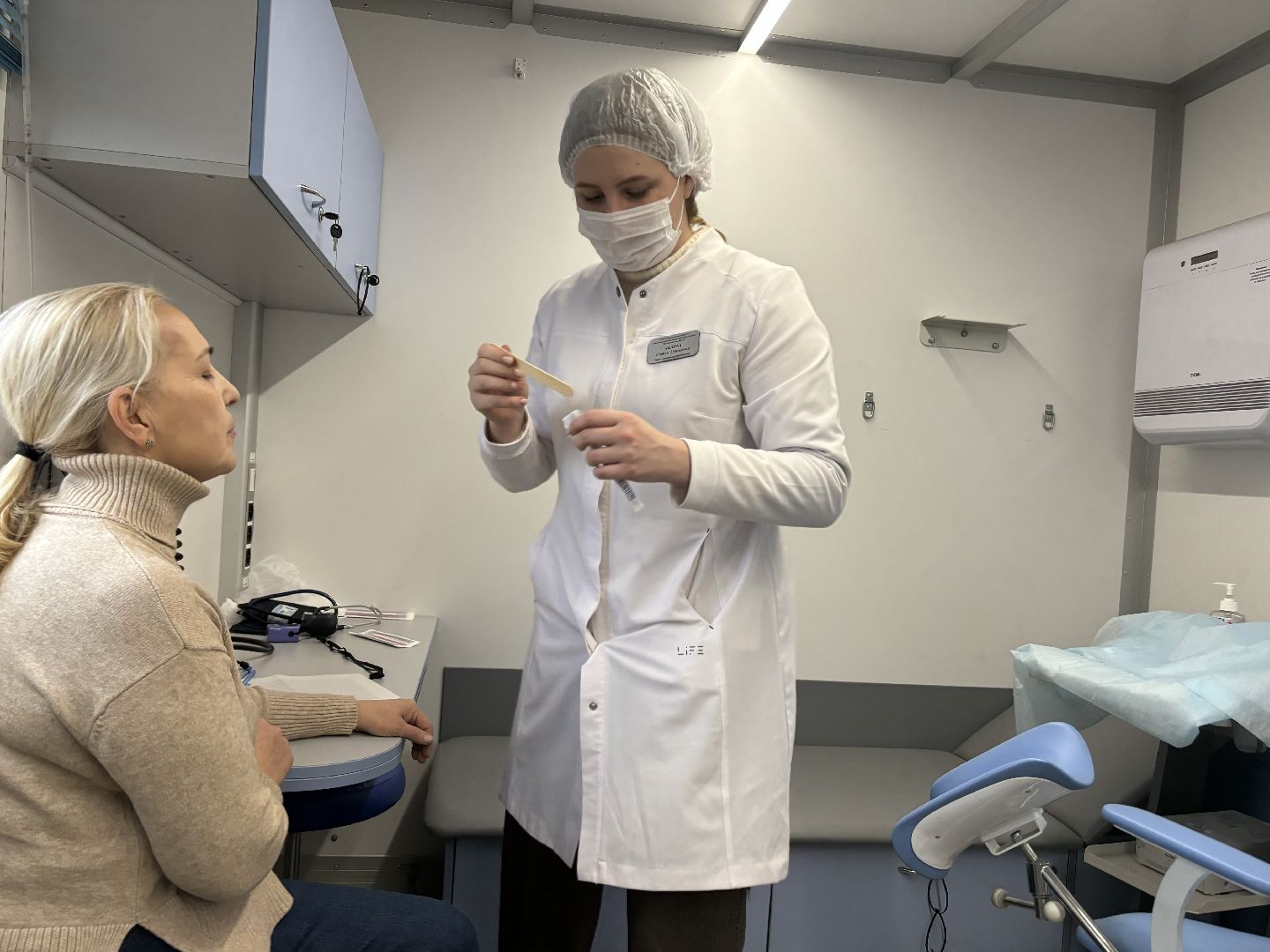 вакцинация, грипп, мобильный пункт вакцинации, Балашиха, Заря