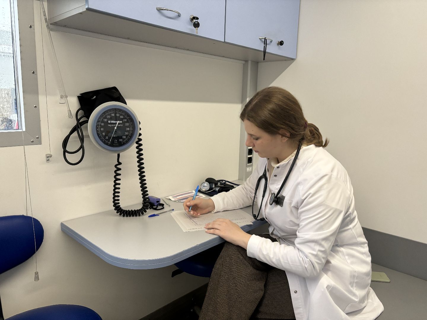 вакцинация, грипп, мобильный пункт вакцинации, Балашиха, Заря