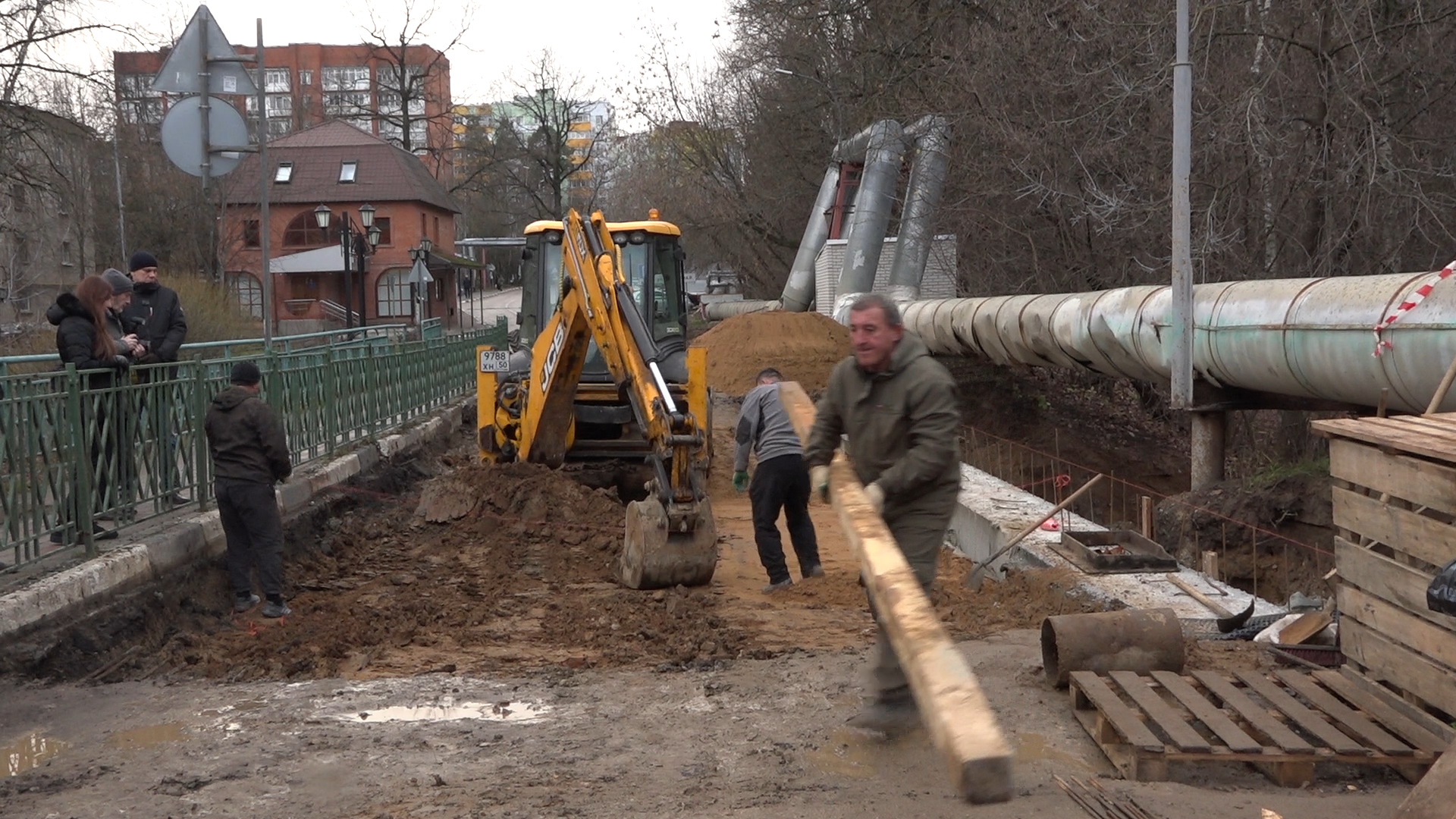 гидротехнические сооружения, власиха дамба ремонт, ремонт дамбы во Власихе, дамба Заозерная Власиха, ГТС власиха,вертикалка, вертикальное видео,