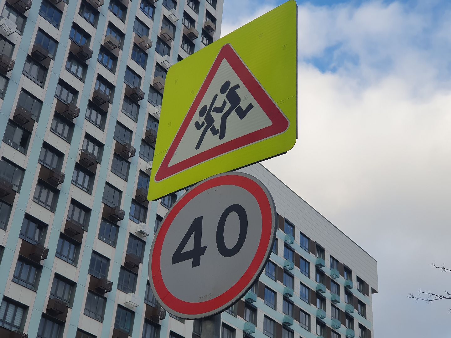 добродел, вертикалки, мытищи, дорожные знаки,