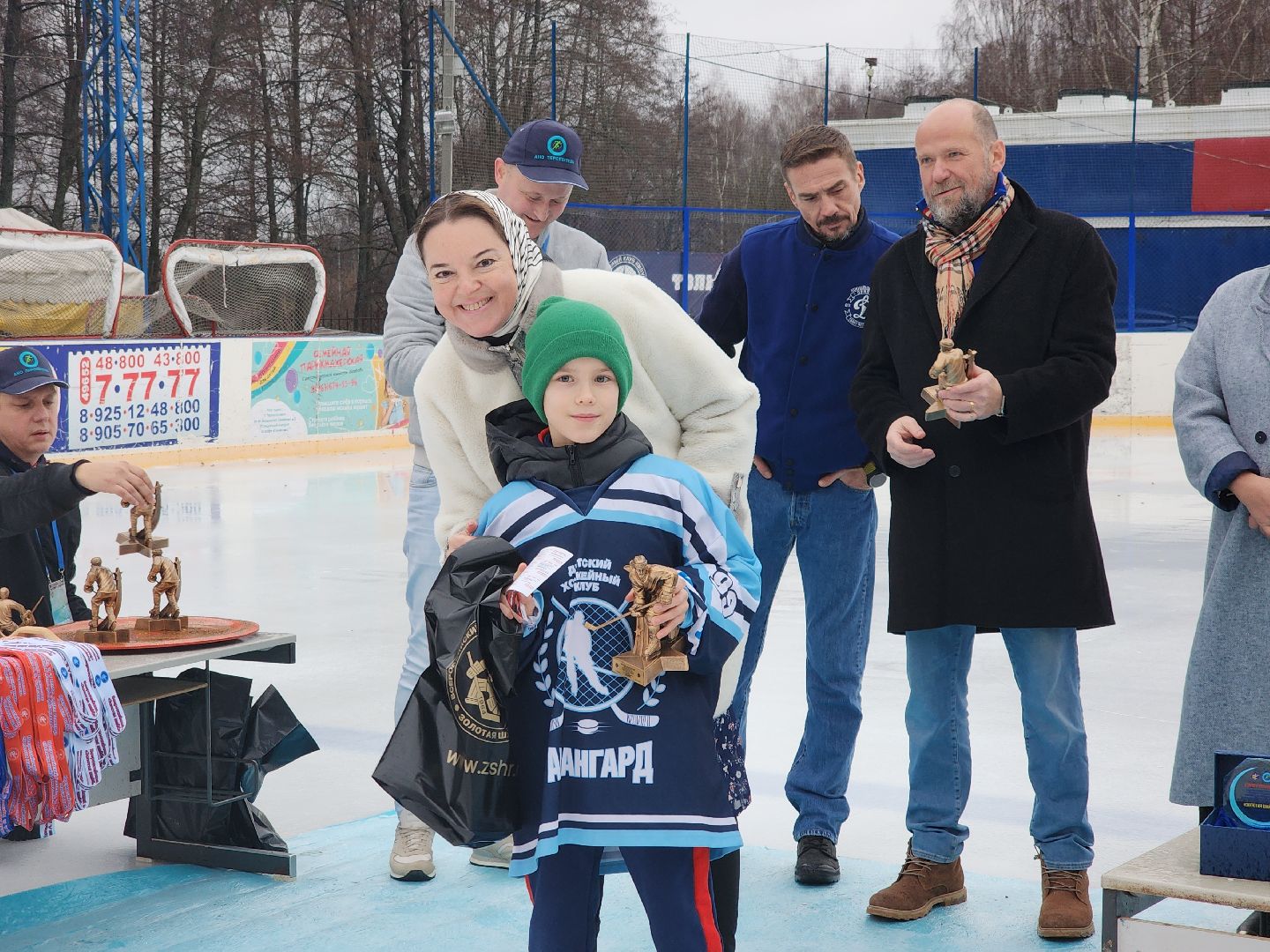 Черноголовка, Турнир по хоккею, Золотая шайба, вертикалки