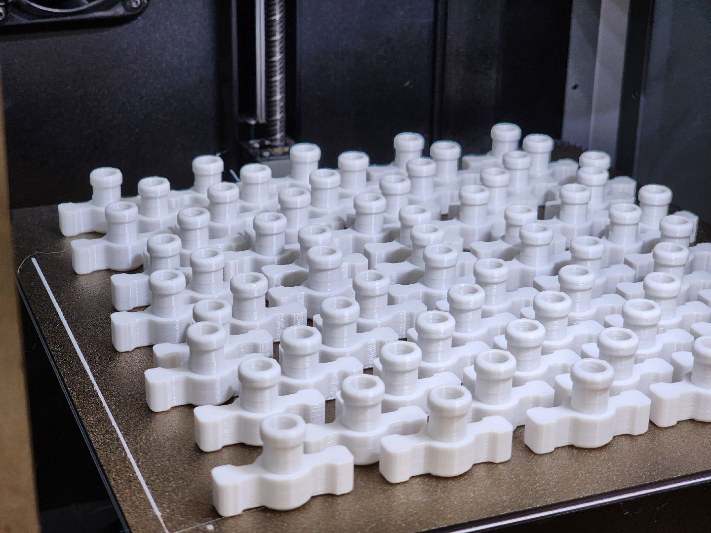 Дубна, Университет дубна, Фонд батальон, Производство деталей,