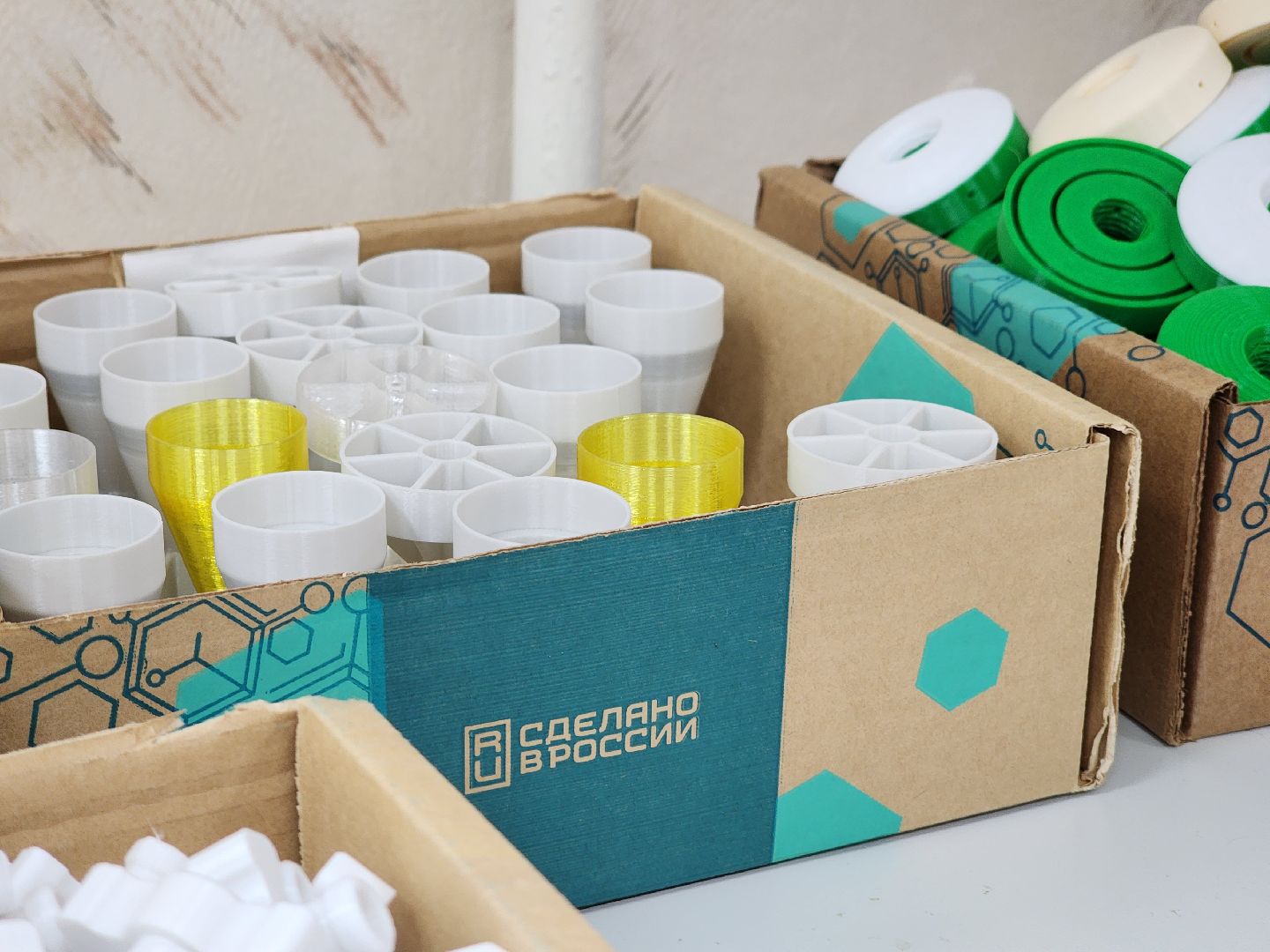 Дубна, Университет дубна, Фонд батальон, Производство деталей,