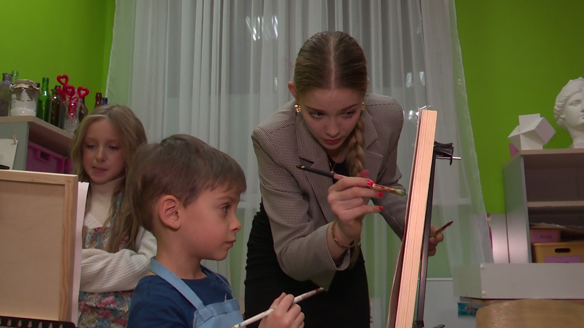 Реутов, вертикалки, День матери, студия ласточка, танцы, рисование, Мария Сарайкина,