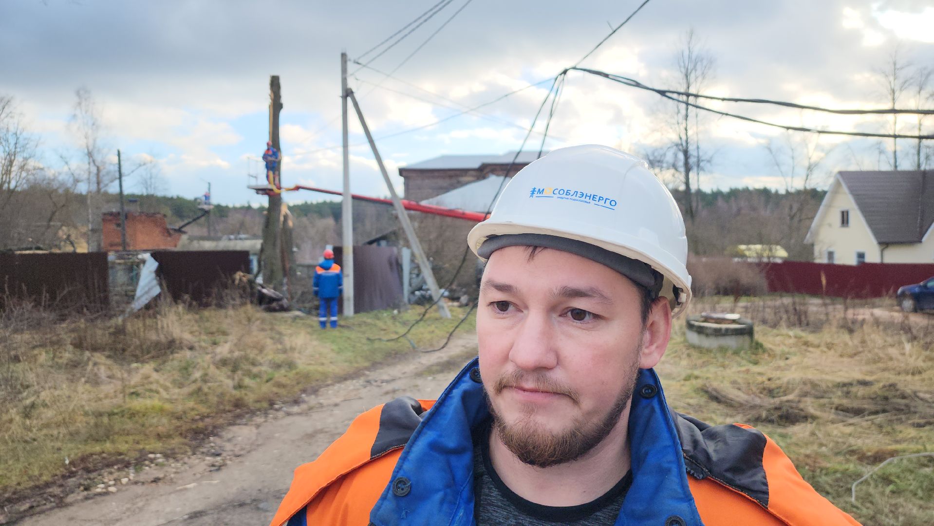 серпухов, местечко данки, ураган, мособлэнерго, обрыв линии электропередач, вертикалки,