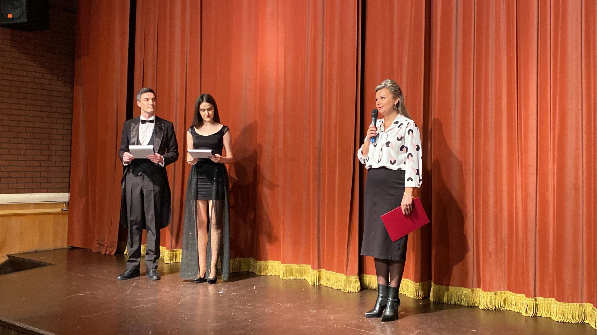 Спектакль, День матери, администрация, Истра,Награждение,