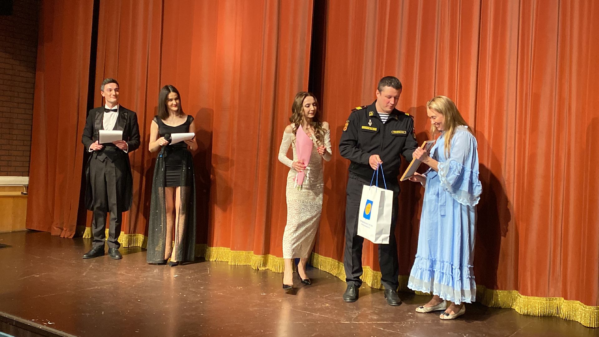 Спектакль, День матери, администрация, Истра,Награждение,