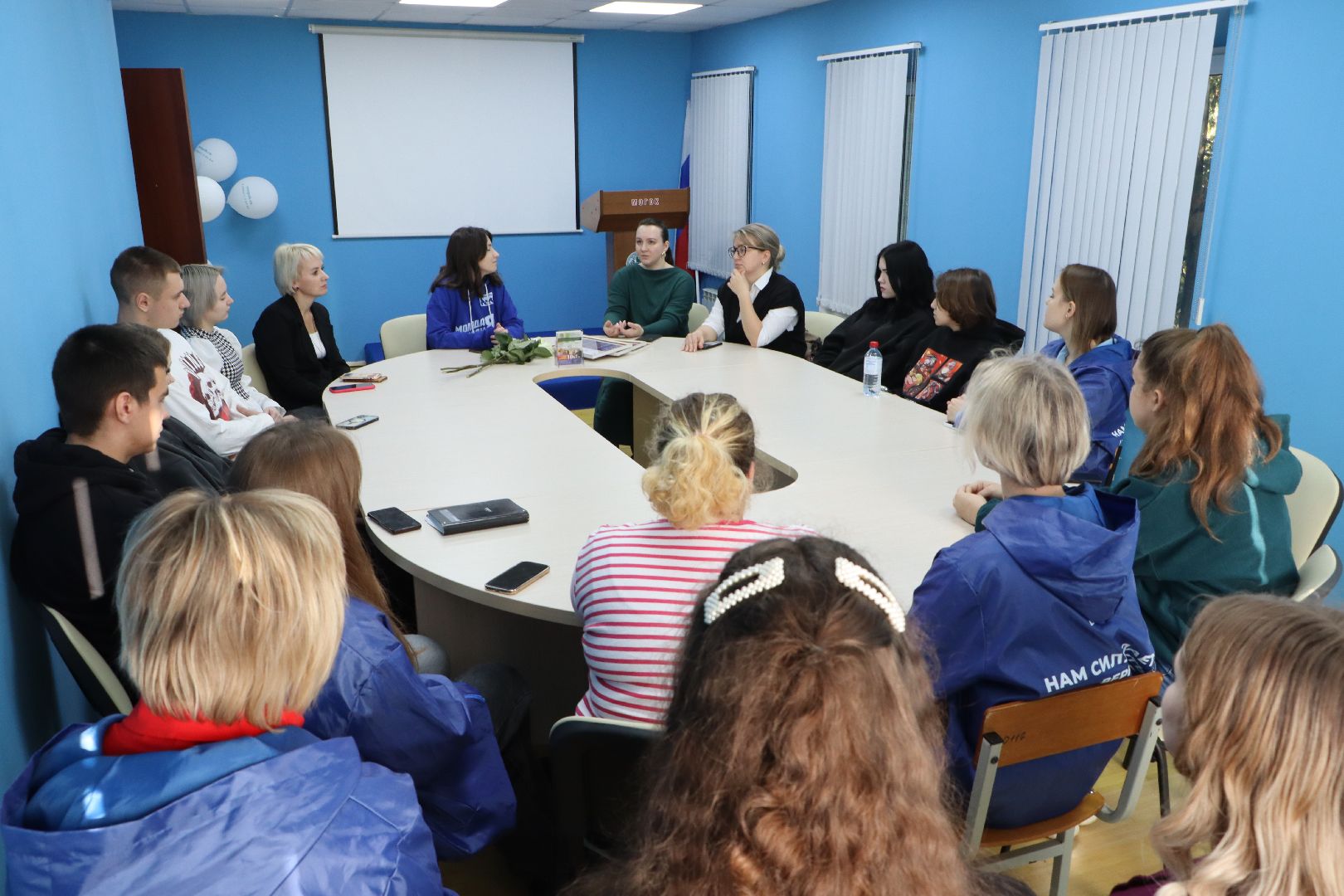 Серебряные Пруды, День матери, диалог на равных, колледж, студенты, вертикалки