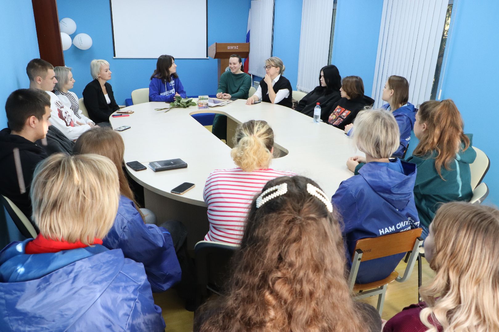 Серебряные Пруды, День матери, диалог на равных, колледж, студенты, вертикалки