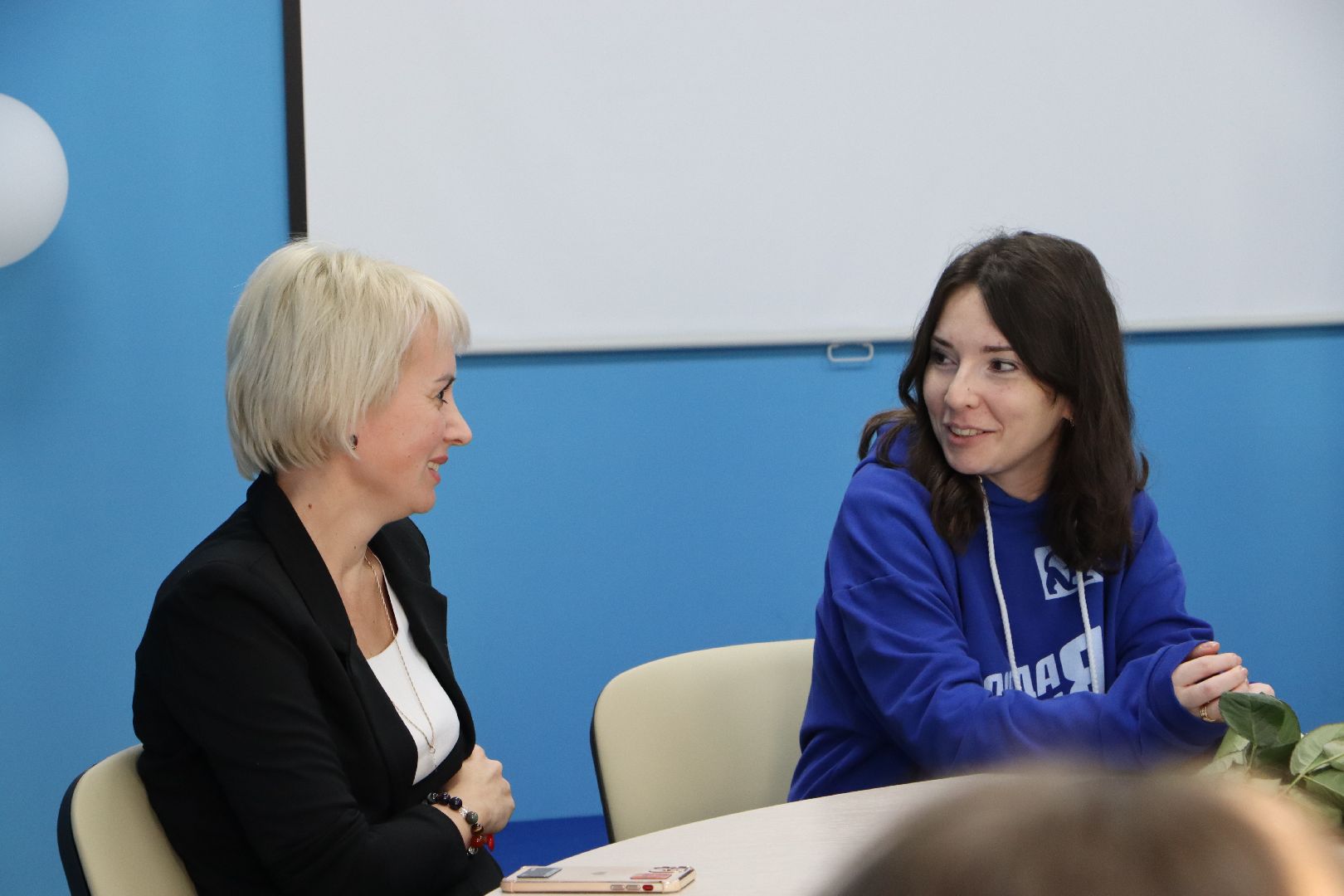 Серебряные Пруды, День матери, диалог на равных, колледж, студенты, вертикалки