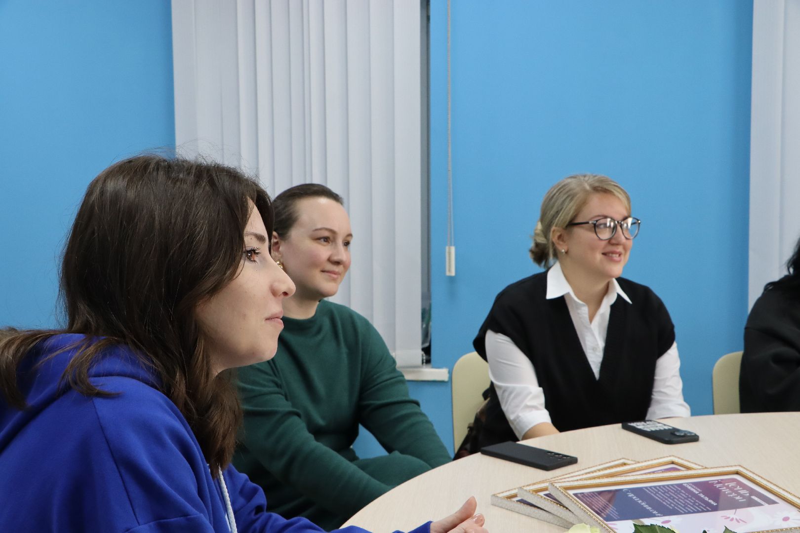 Серебряные Пруды, День матери, диалог на равных, колледж, студенты, вертикалки