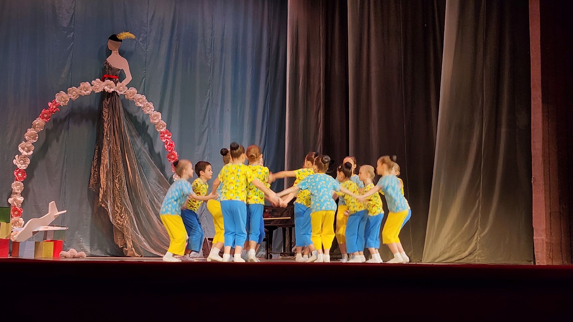 День матери, концерт, Центр культуры Акрихин, Старая Купавна, Богородский городской округ,